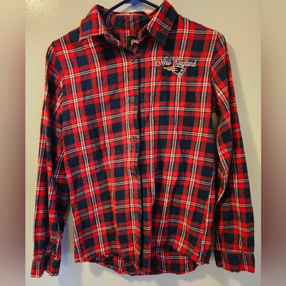 Women's New England Patriots Embroidered Flannel ButtonUp Long Sleeve Shirt Sz M